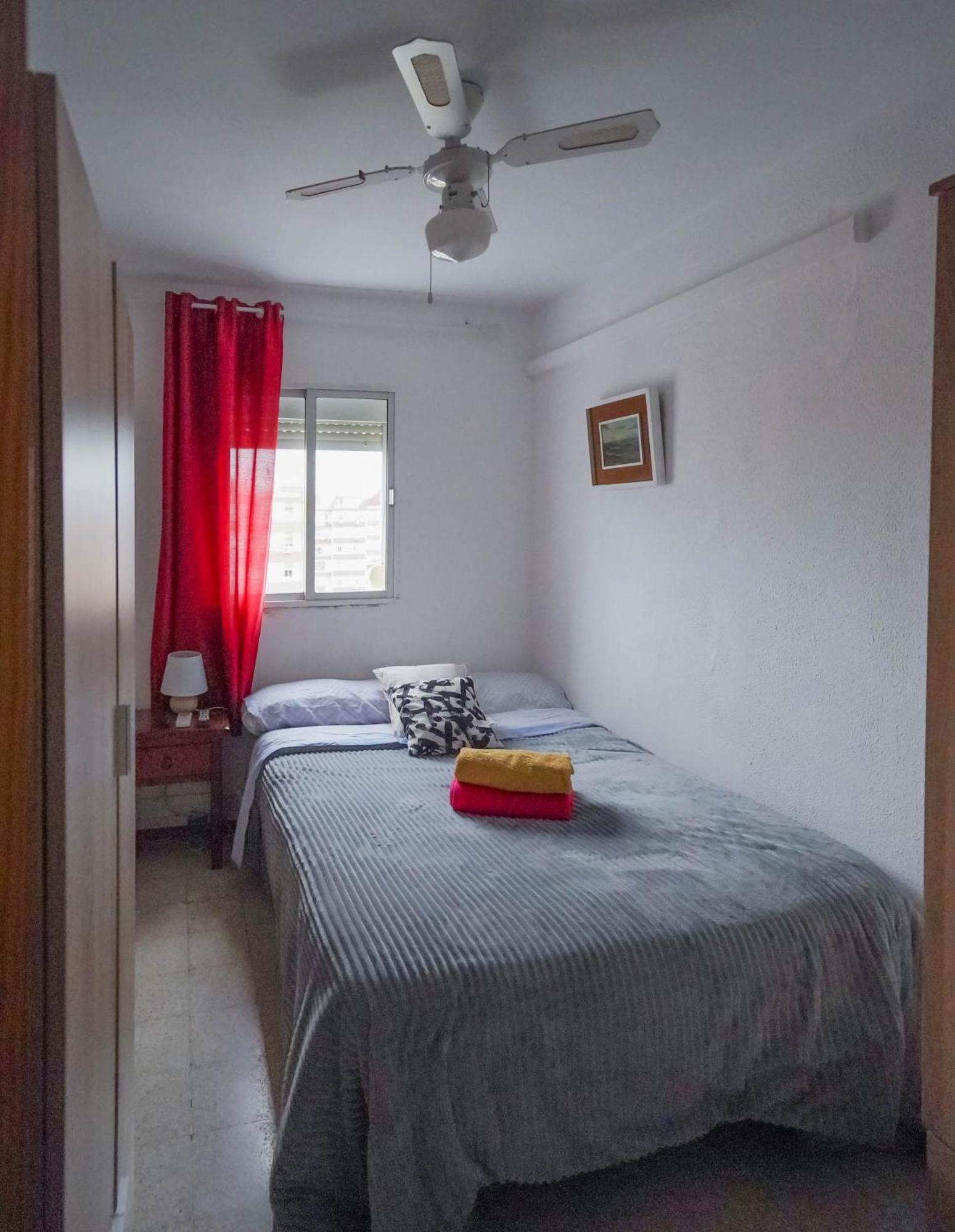 Habitaciones Privadas Con Cama Doble En Sevilla Exterior foto