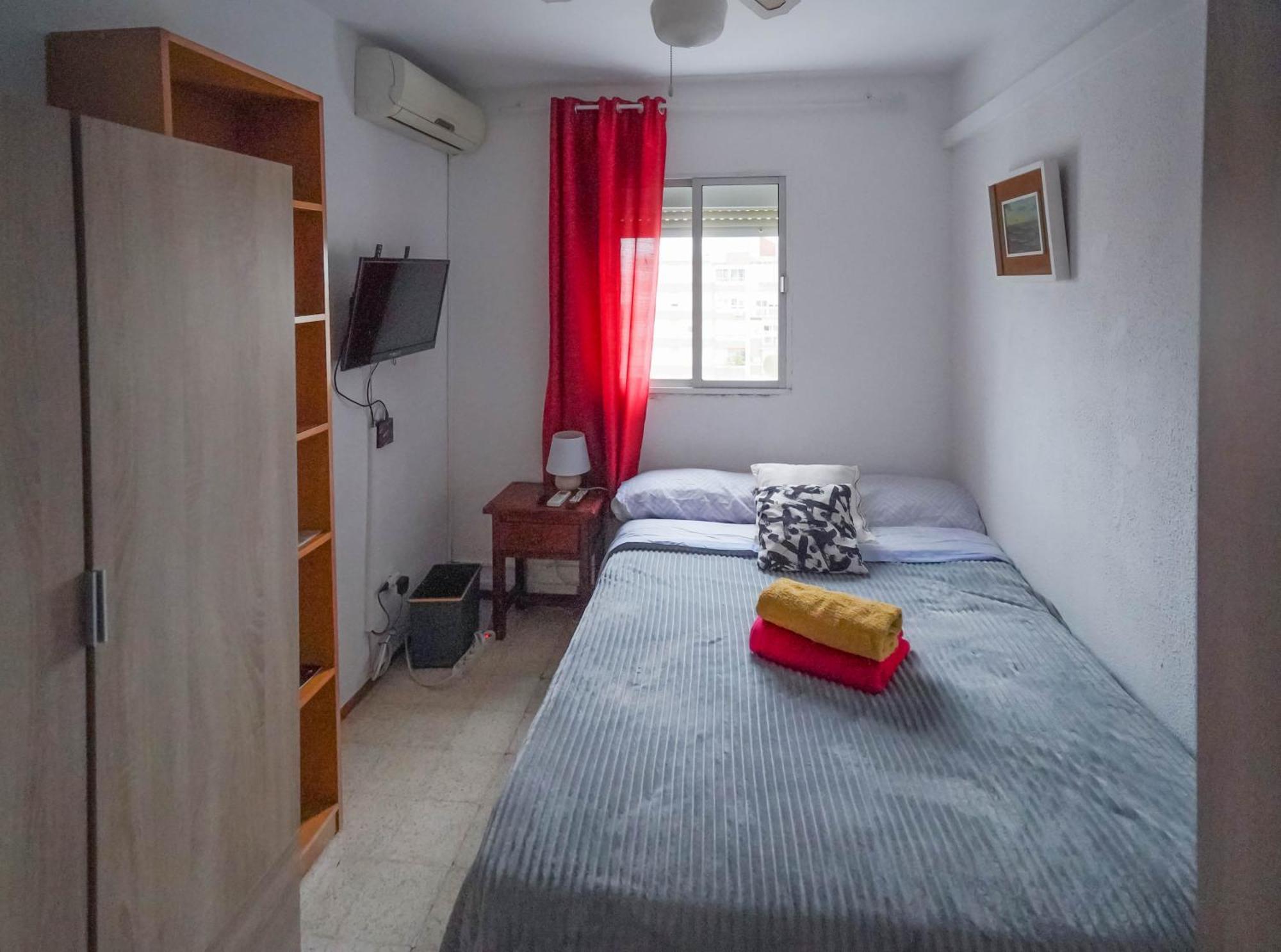 Habitaciones Privadas Con Cama Doble En Sevilla Exterior foto