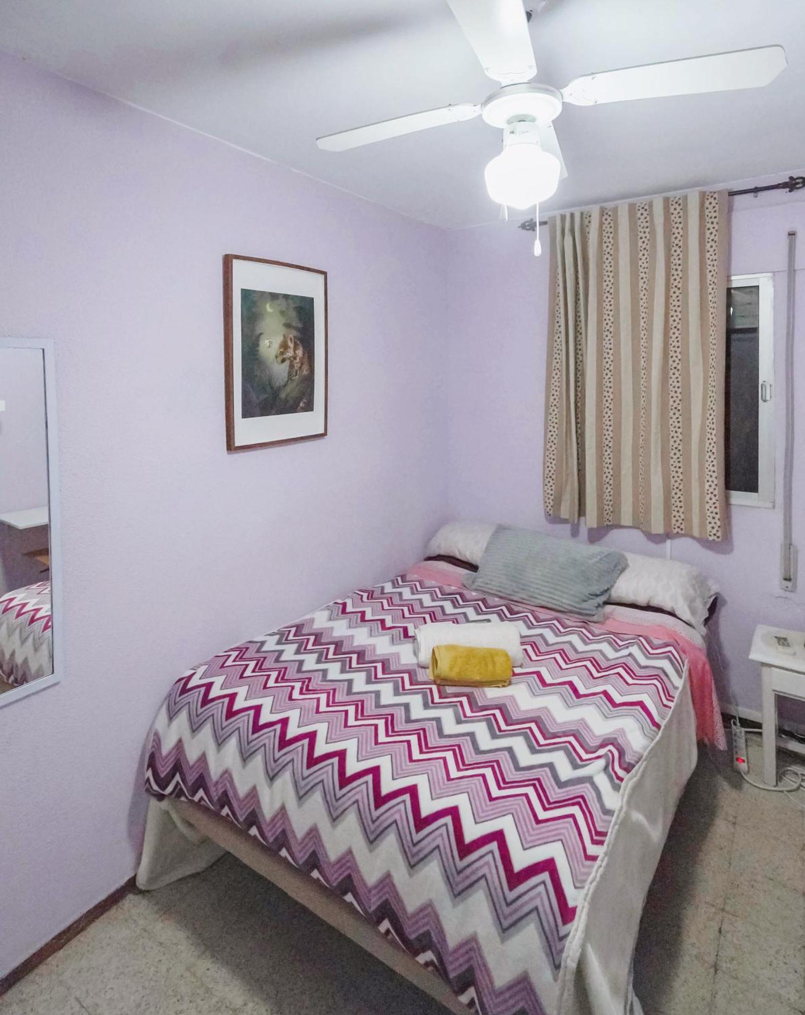 Habitaciones Privadas Con Cama Doble En Sevilla Exterior foto