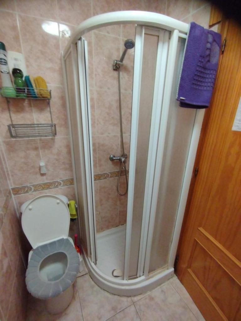 Habitaciones Privadas Con Cama Doble En Sevilla Exterior foto