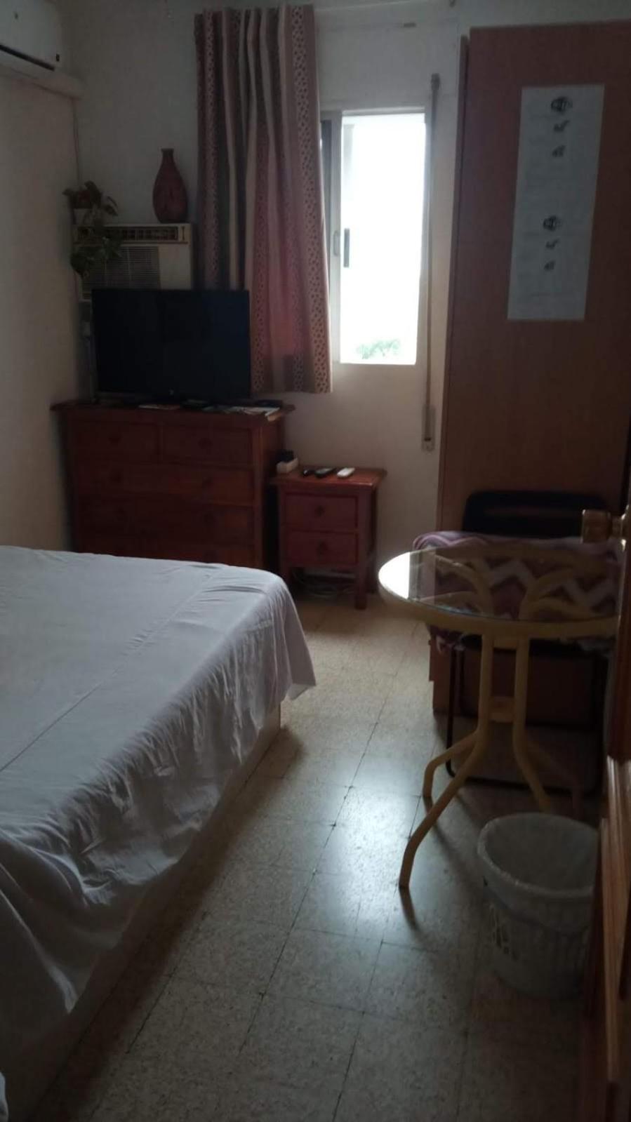 Habitaciones Privadas Con Cama Doble En Sevilla Exterior foto